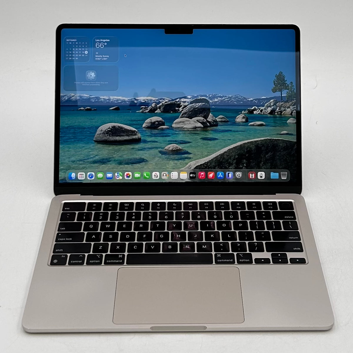 2022 Apple MacBook Air 13.6" M2 8C GPU 3.5GHz 8GB RAM 512GB SSD MLY23LL/A Read