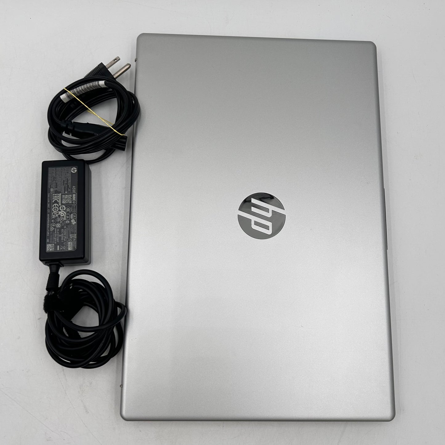 HP Laptop 15-FD0005DX 15.6" i5-1235U 1.3GHz 8GB RAM 512GB SSD