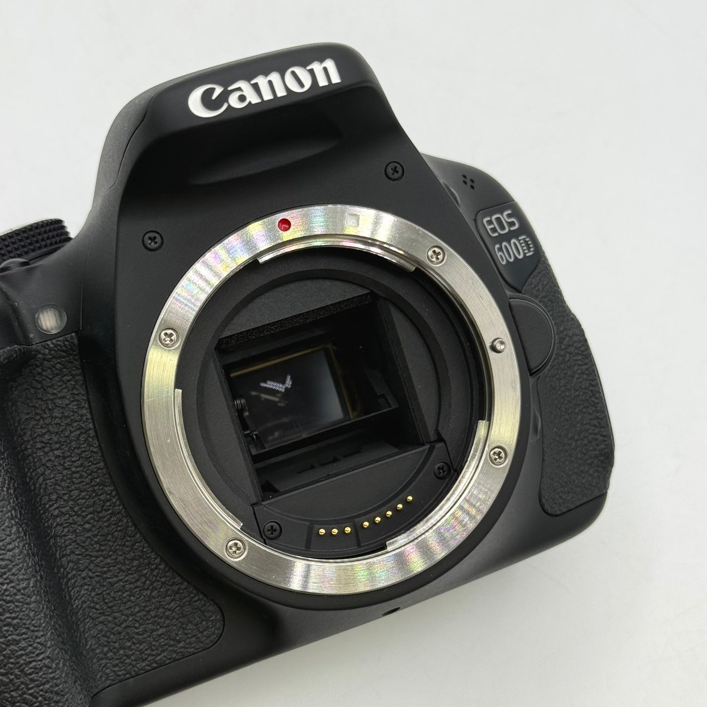Canon EOS 600D 18.0MP Digital SLR DSLR Camera