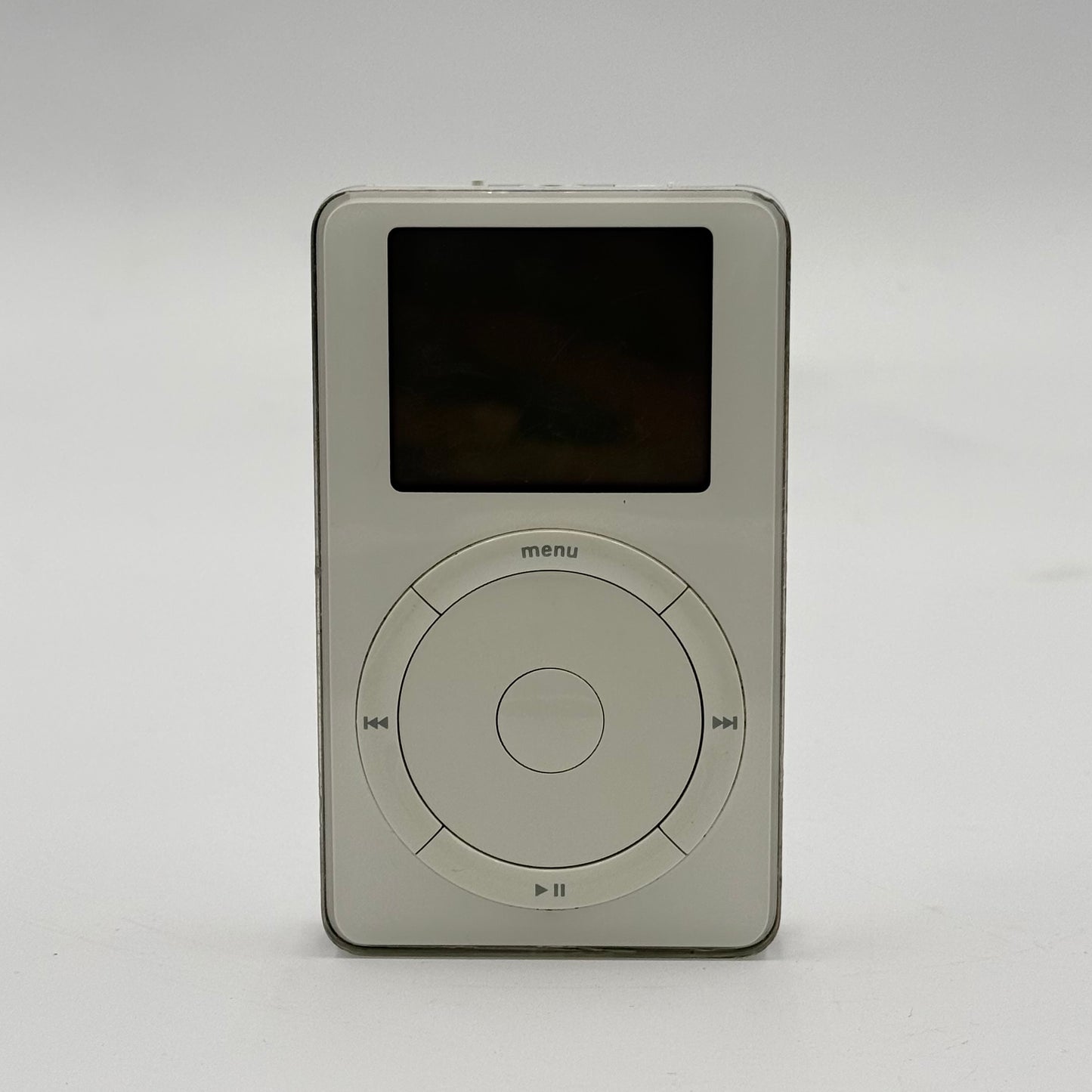 Broken Apple iPod Classic 2nd Gen 10GB White A1019 For Parts