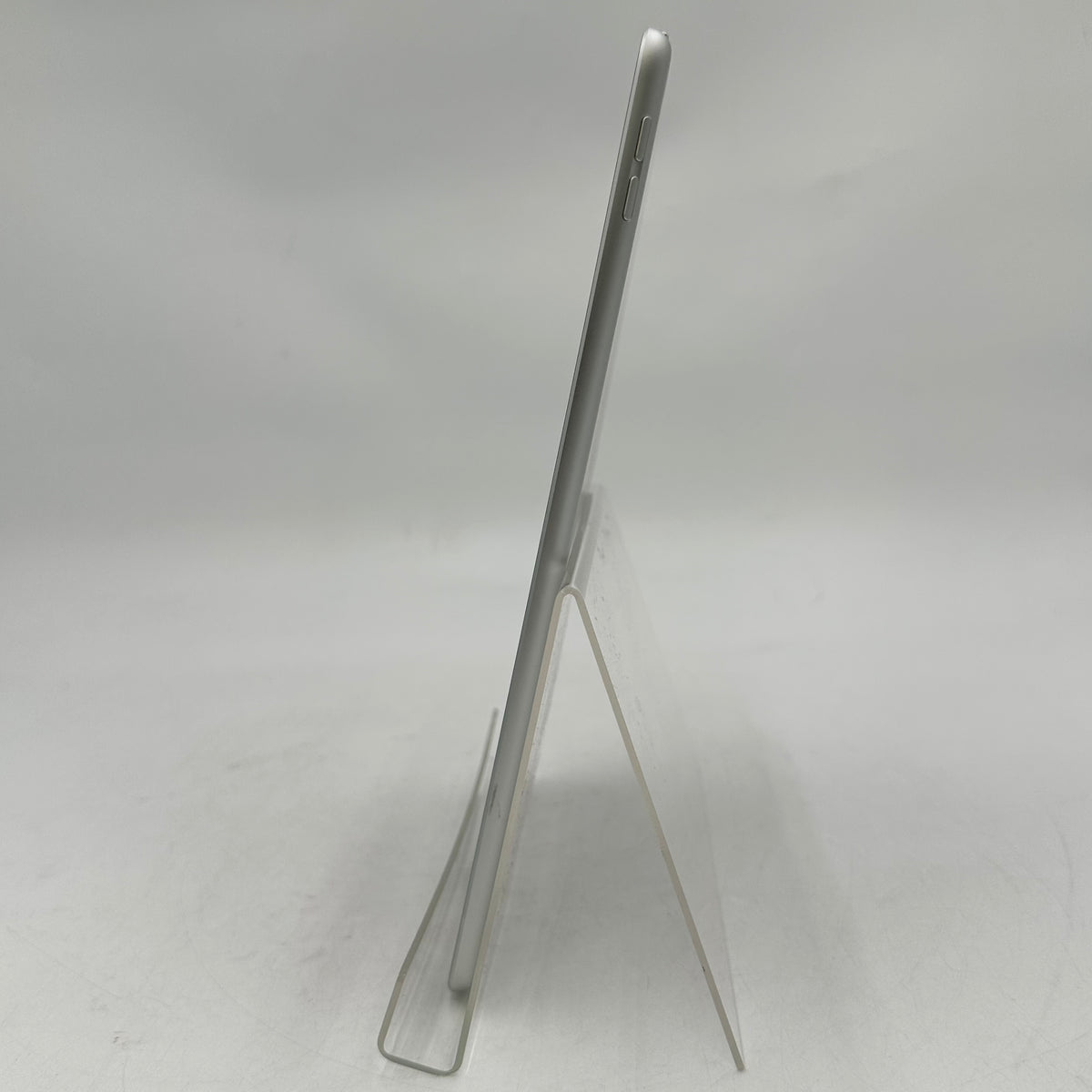 WiFi Only Apple iPad 9th Gen 64GB Silver MK2L3LL/A