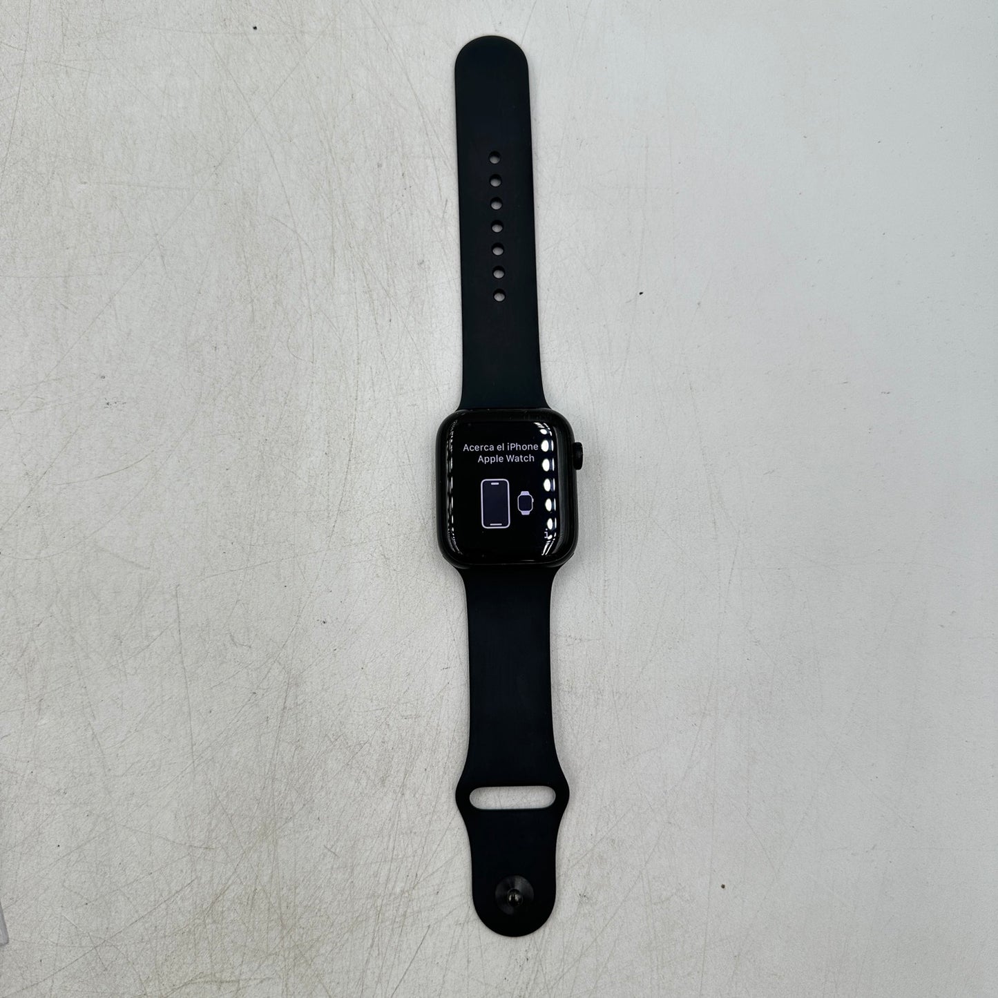 GPS Only Apple Watch SE 2nd Gen 44MM Black Aluminum Black Sport Band A2723