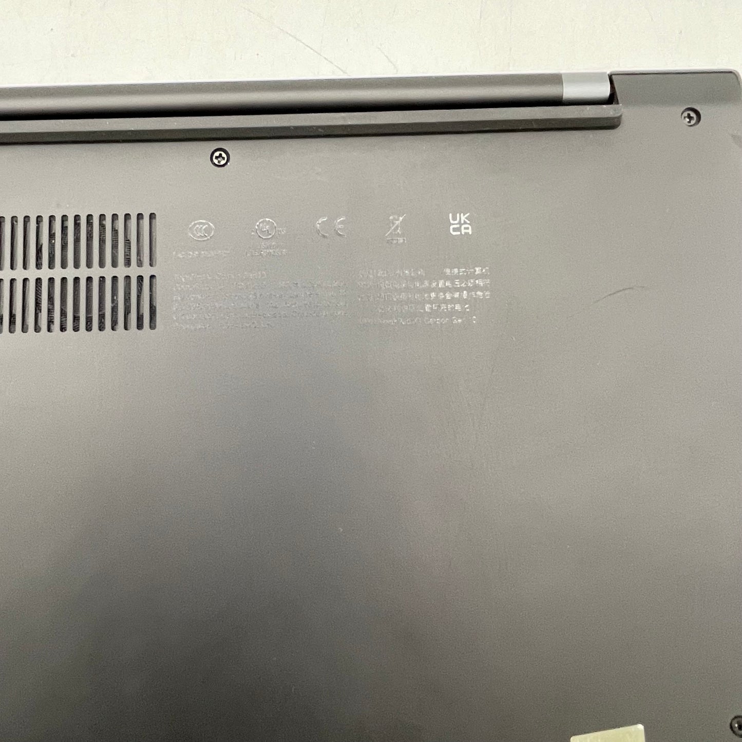 Lenovo ThinkPad X1 Carbon Gen 10 21CB-000CUS 14" i7-1260P 2.4GHz 32GB RAM No SSD
