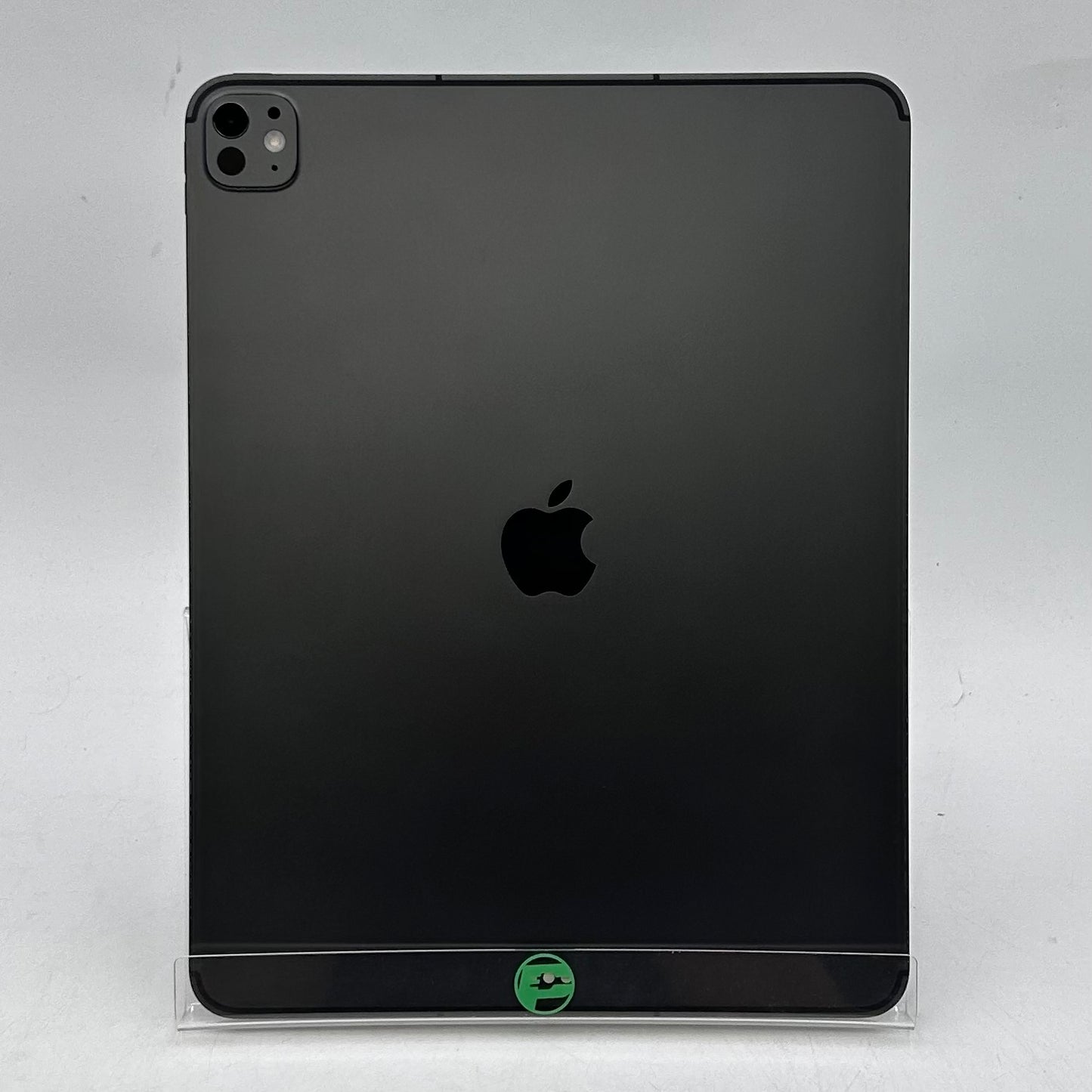 Unlocked Apple iPad Pro 13" M5 256GB Space Black ME7W4LL/A