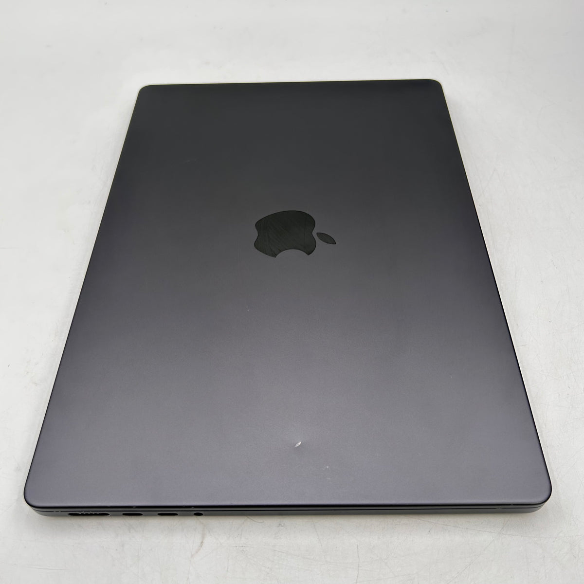 2026 Apple MacBook Pro 14" M5 8C GPU 4.6GHz 16GB RAM 512GB SSD A3434