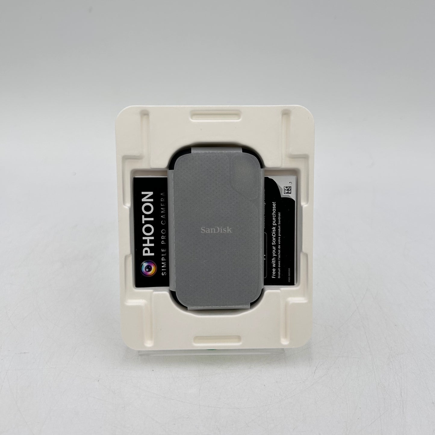 New SanDisk Portable Extreme Portable SSD 2TB USB-C to USB-C SSD SDSSDE62-2T00