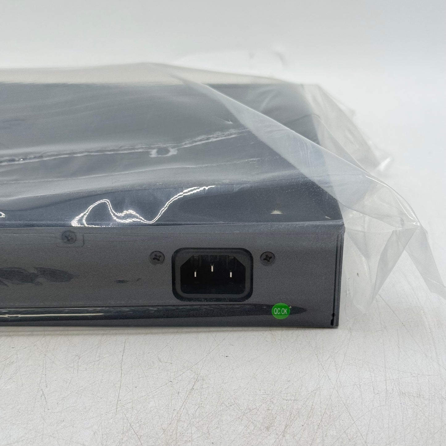 New Vivotek AW-GEV-264B-370 24xGE PoE + 2xGE SFP Web Smart Managed Switch
