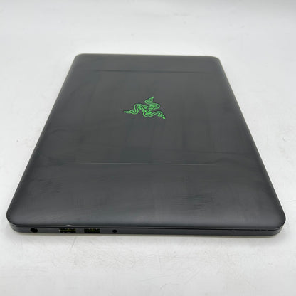 Razer Blade 14 RZ09-01953E71 14" i7-7700HQ 16GB RAM 256GB SSD GeForce GTX 1060