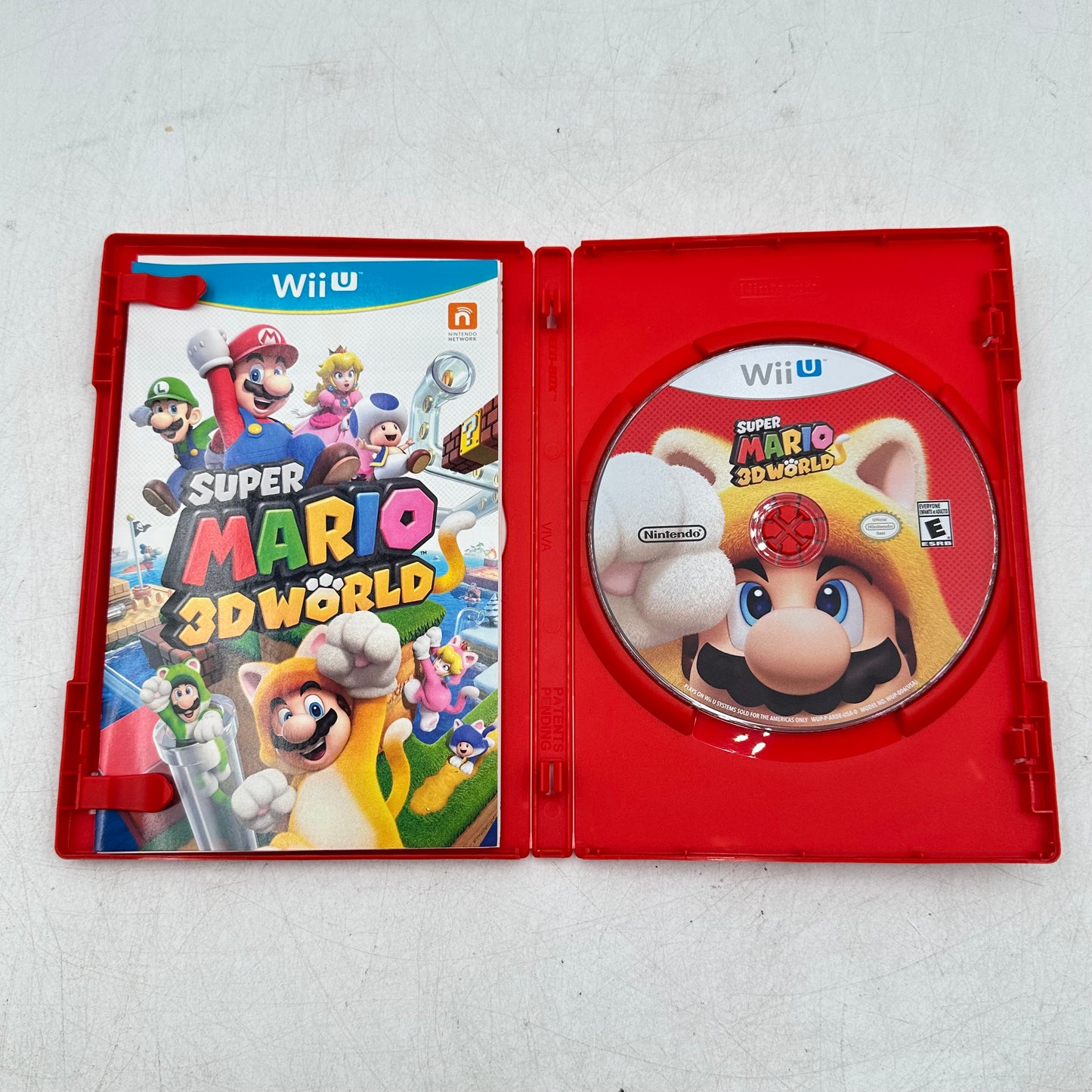 Super Mario 3D World (Nintendo Wii U, 2013)