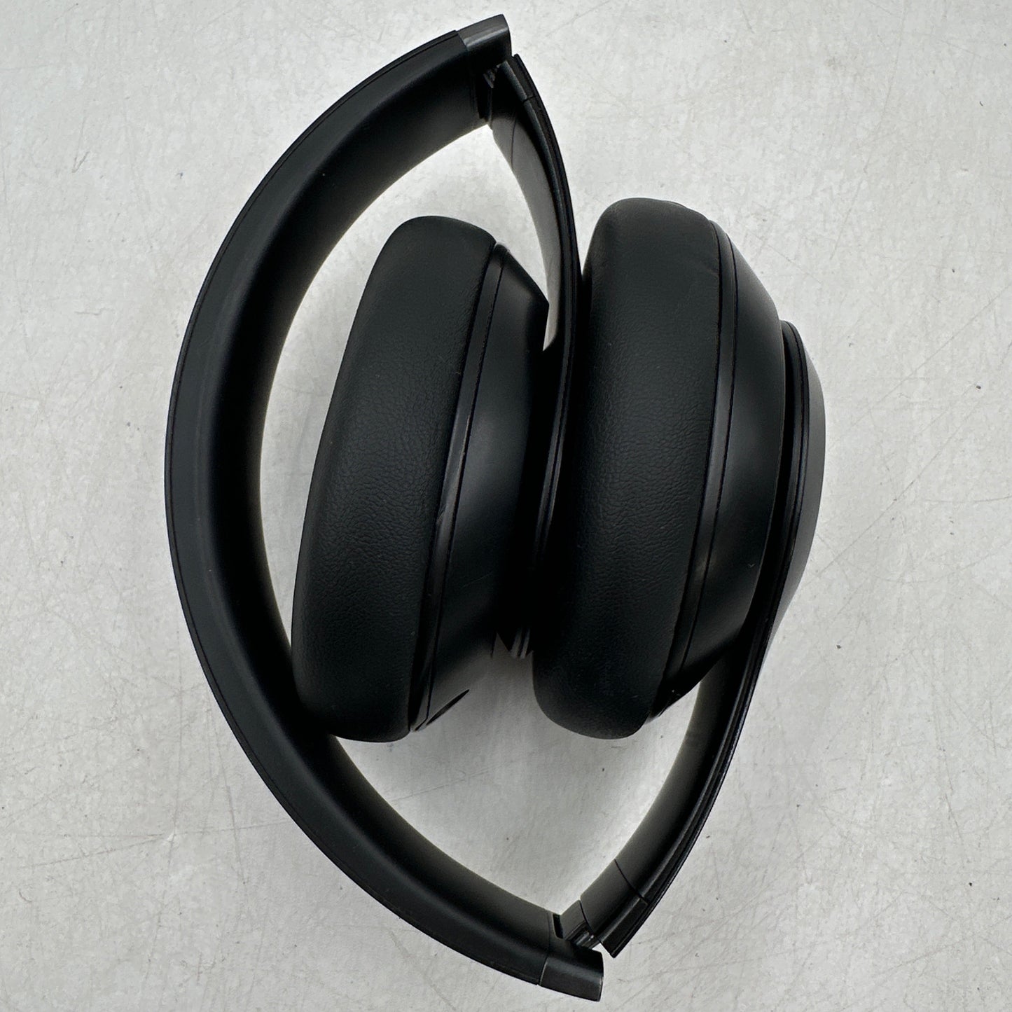Beats Studio Pro Wireless Over-Ear Bluetooth Headphones Black A2924