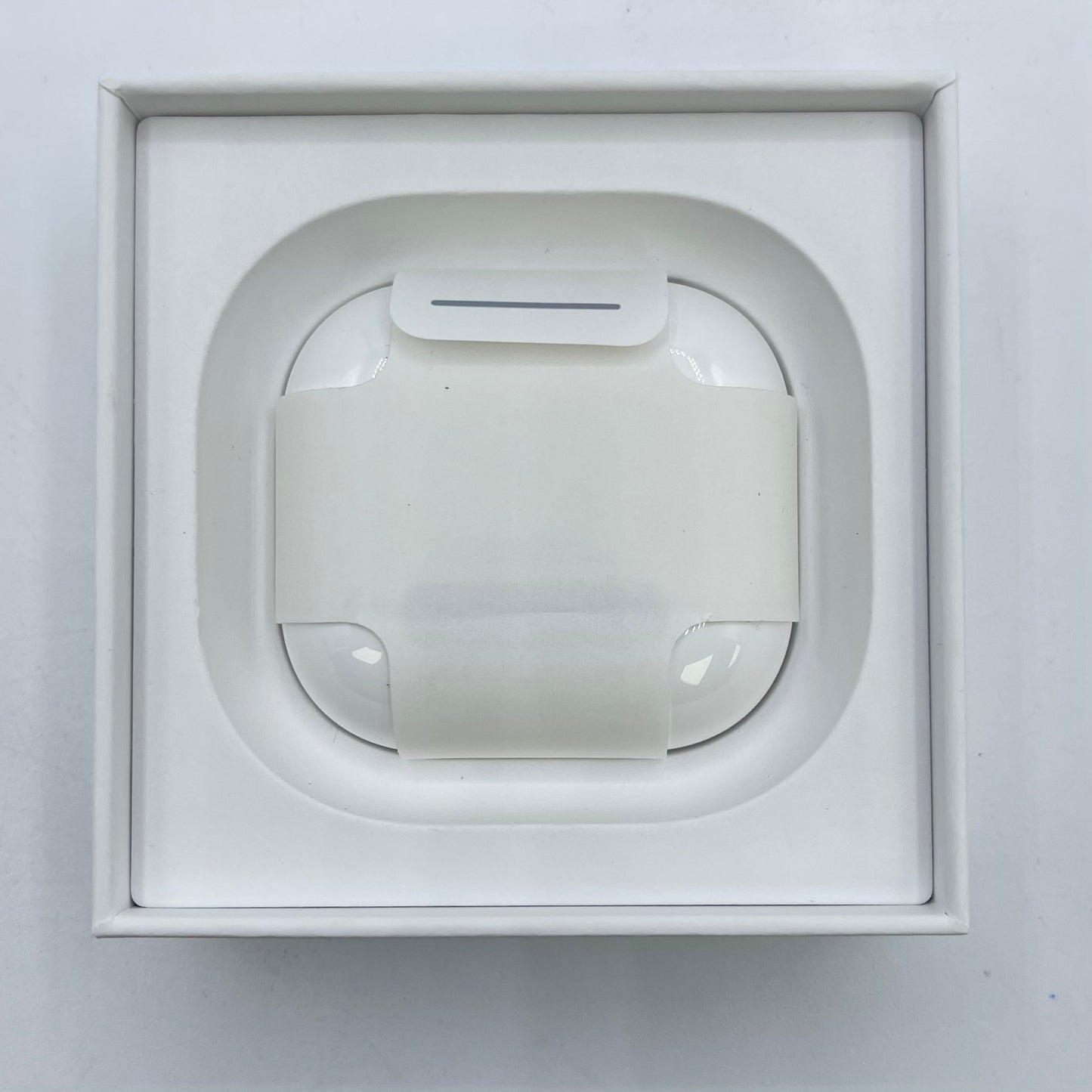 Apple AirPods 4th Gen ANC with MagSafe Charging Case A3056 A3055 A3059 MXP93LL/A