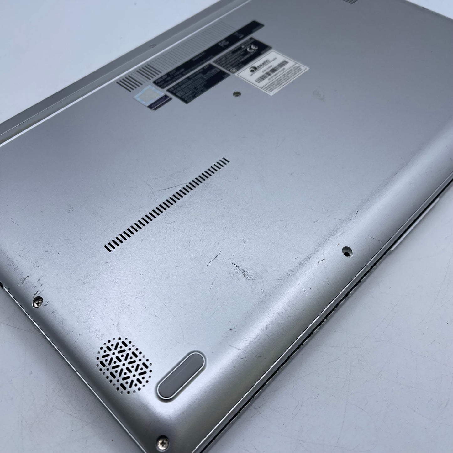 Asus Vivobook 15 X512F 15.6" i5-8265U 1.6GHz 8GB RAM 512GB SSD GeForce MX230