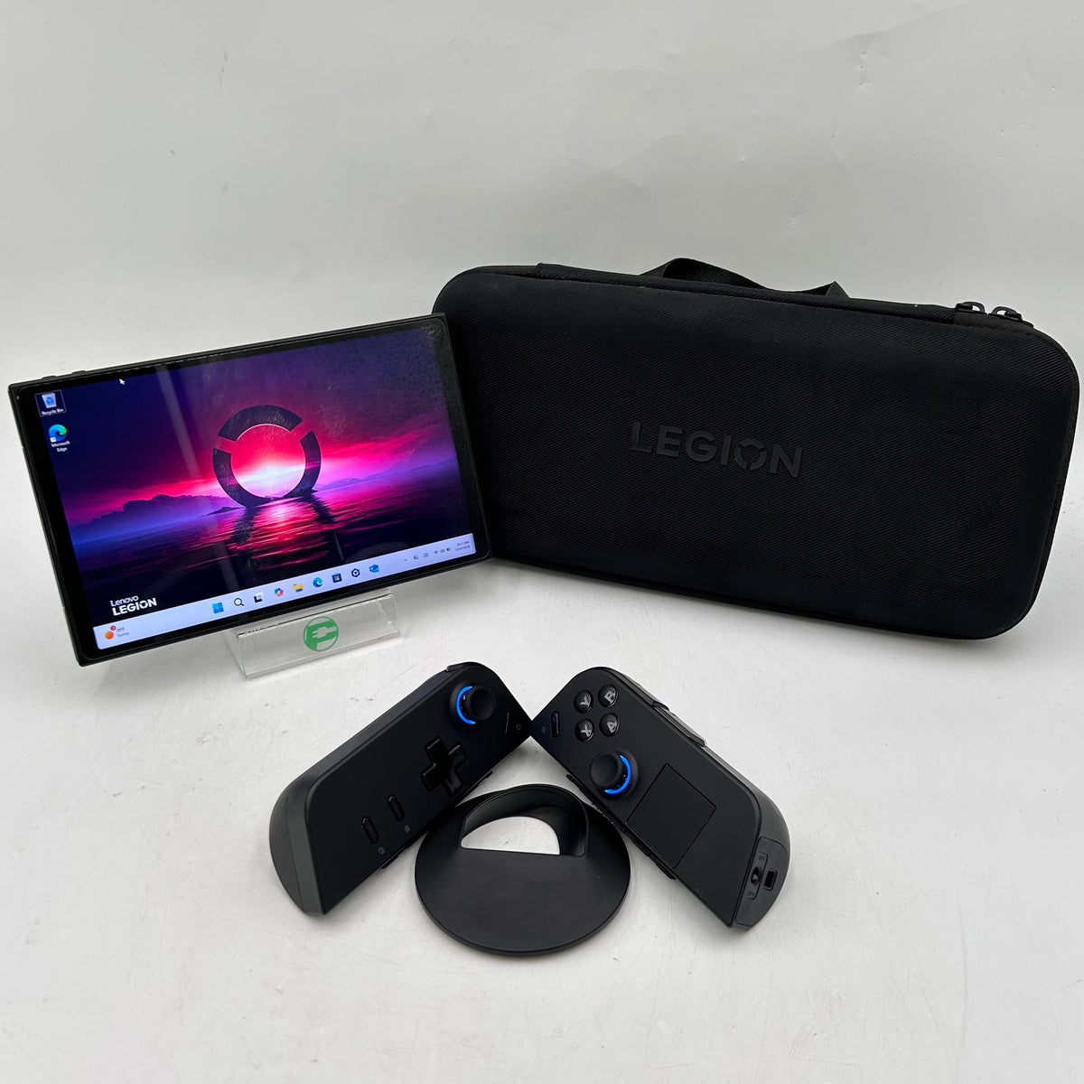 Lenovo Legion Go 8.8" AMD Ryzen Z1 Extreme 16GB RAM 512GB Shadow Black 