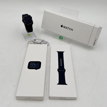 Unlocked Apple Watch SE 3 44MM Midnight Aluminum Black Sport Band MEPJ4LW/A