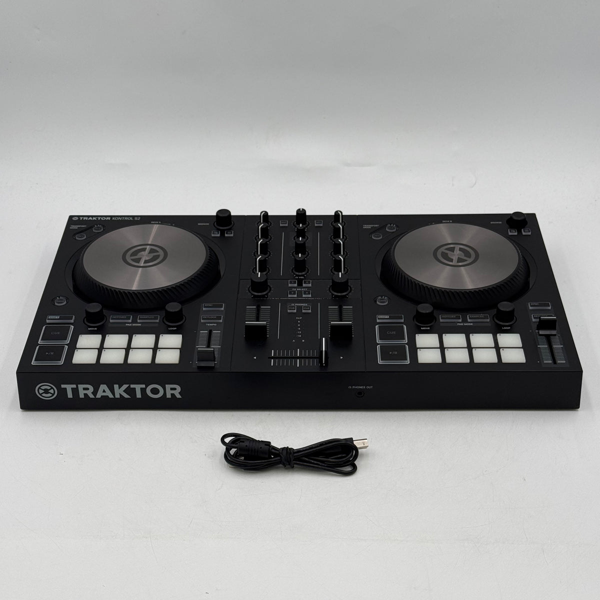 Native Instruments Traktor Kontrol S2 MK3 2-Channel USB DJ Controller