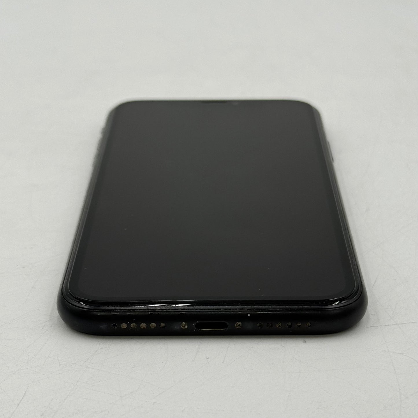 Broken Unlocked Apple iPhone XR 128GB MT192ZA/A Cracked Screen