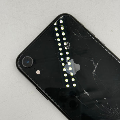 Broken Unlocked Apple iPhone XR 128GB MT192ZA/A Cracked Screen