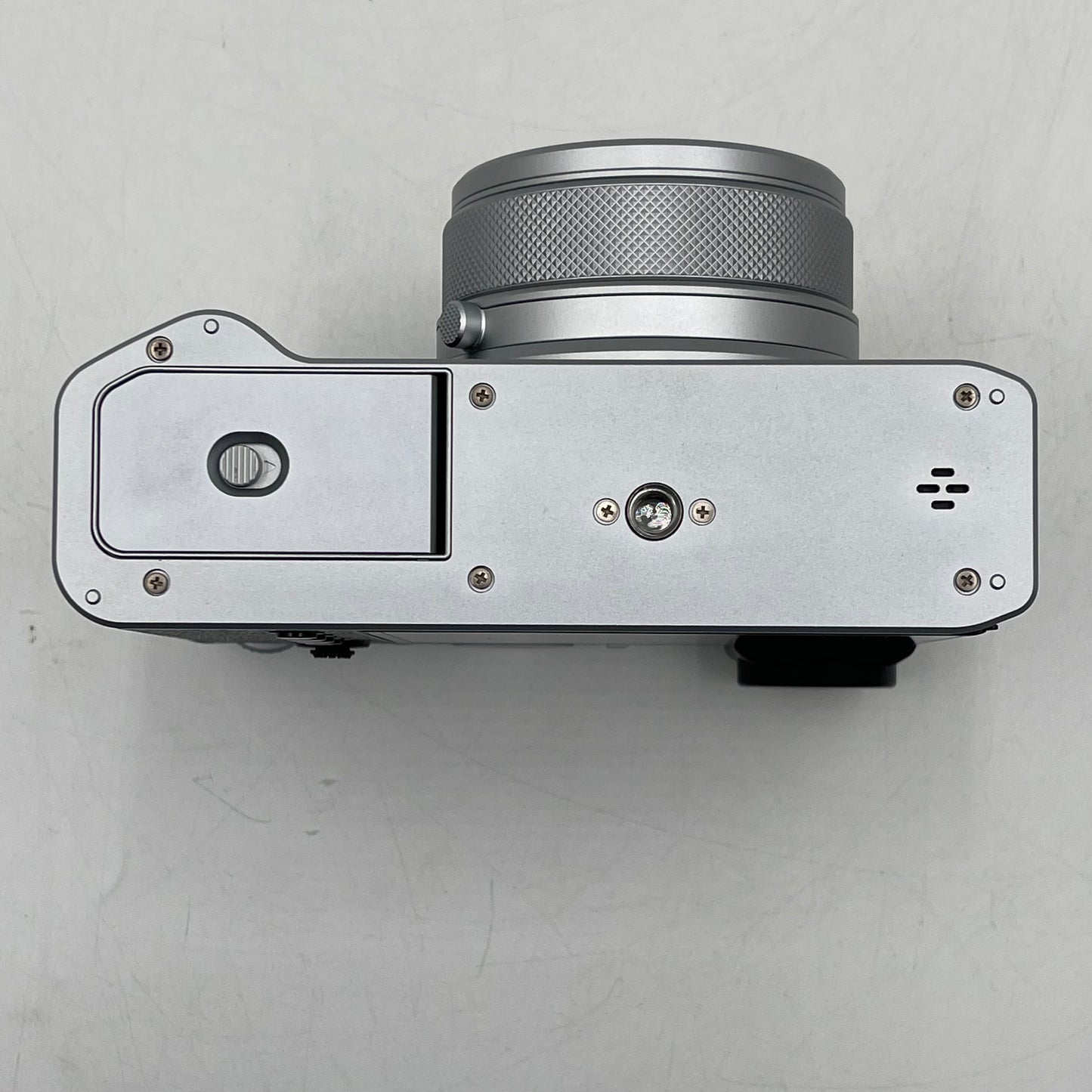 Fujifilm GFX 100RF FF240004 102MP Fixed Lens Medium Format Mirrorless Camera 