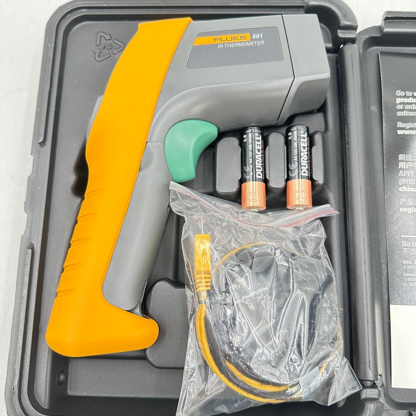 New Fluke 5065882 1.5 V 561 Infrared and Contact Thermometer