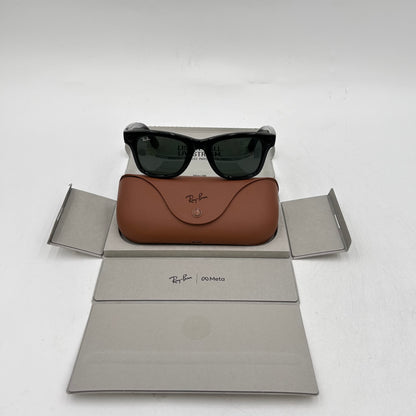 Ray-Ban Meta Wayfarer Gen 1 Shiny Black Standard RW4006 601/71 AI Smart Glasses