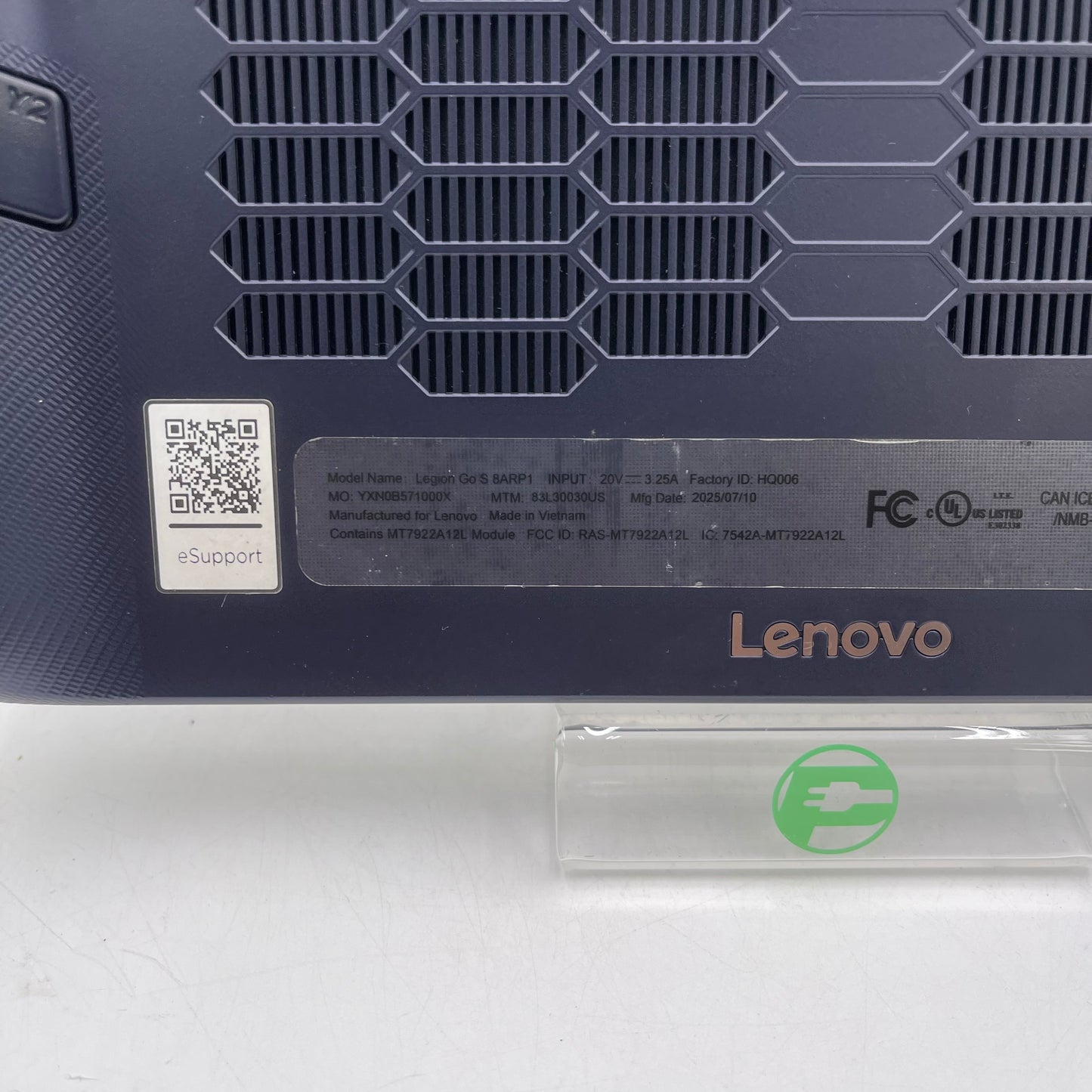 Lenovo Legion Go S 8" AMD Ryzen Z2 Go 12GB RAM 512GB Nebula Nocturne 83L3001VUS