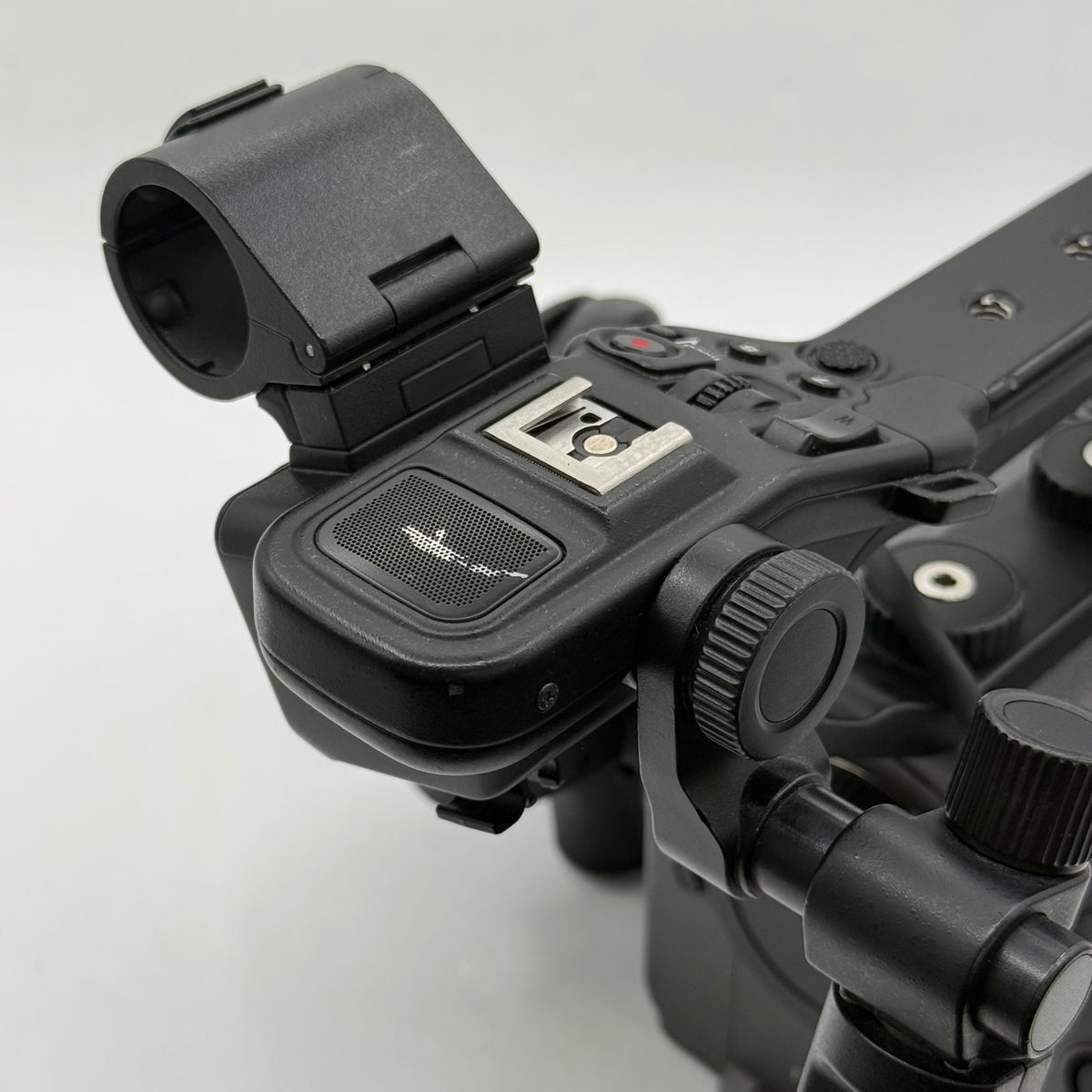 Sony Cinema Line FX6 10.2MP Full-Frame Digital Cinema Camera ILME-FX6V