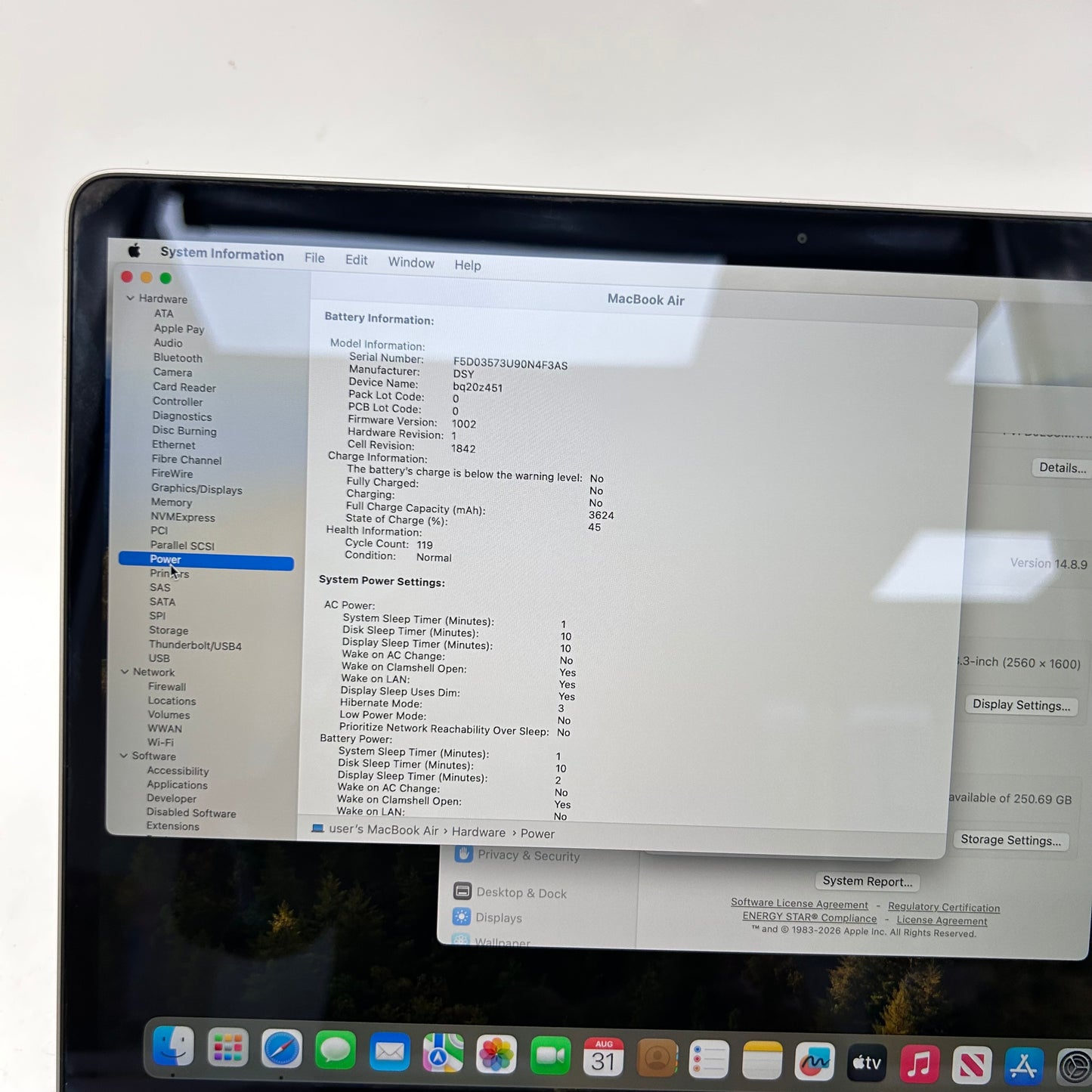 2020 Apple MacBook Air 13.3" i3 1.1GHz 8GB RAM 256GB SSD Space Gray A2179
