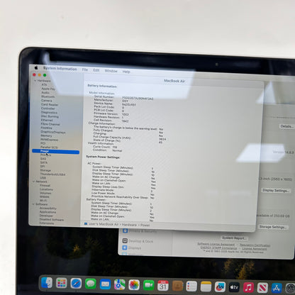 2020 Apple MacBook Air 13.3" i3 1.1GHz 8GB RAM 256GB SSD Space Gray A2179
