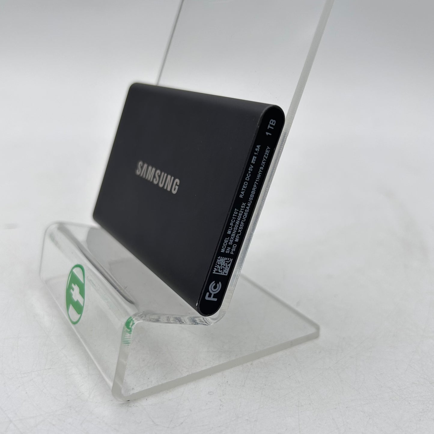 Samsung Portable T7 1TB USB-C to USB-C SSD MU-PC1T0T
