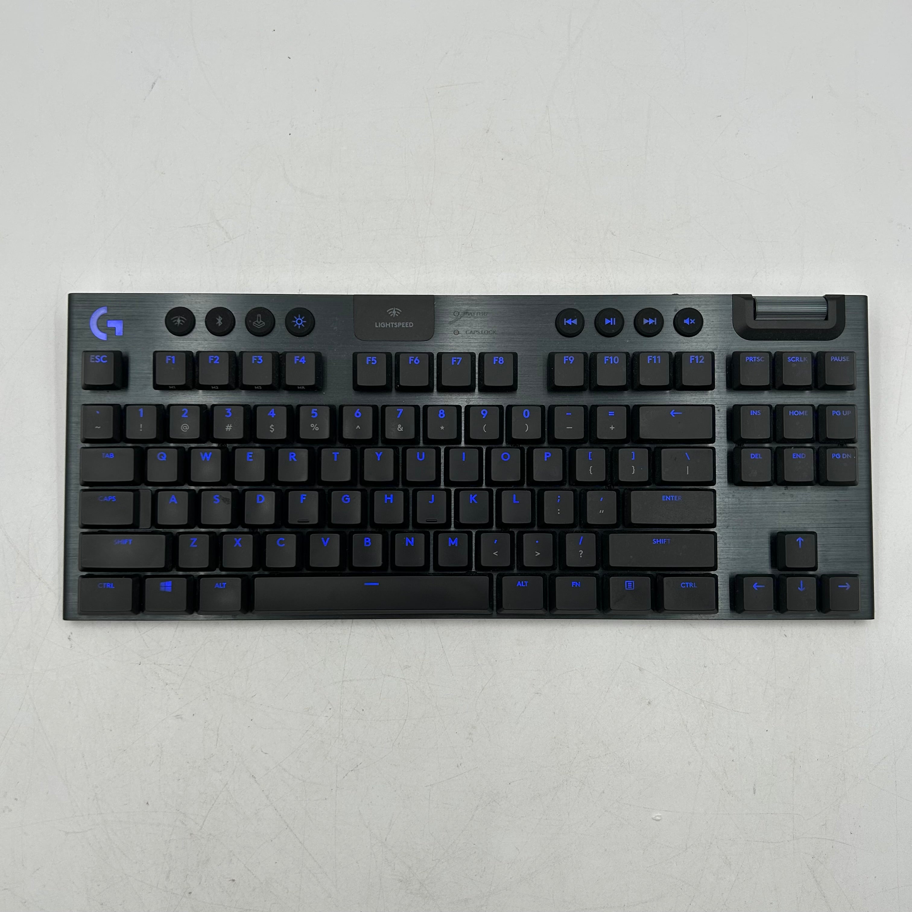 Logitech G915 TKLワイヤレスキーボード US配列 リニア 赤軸 PC周辺機器