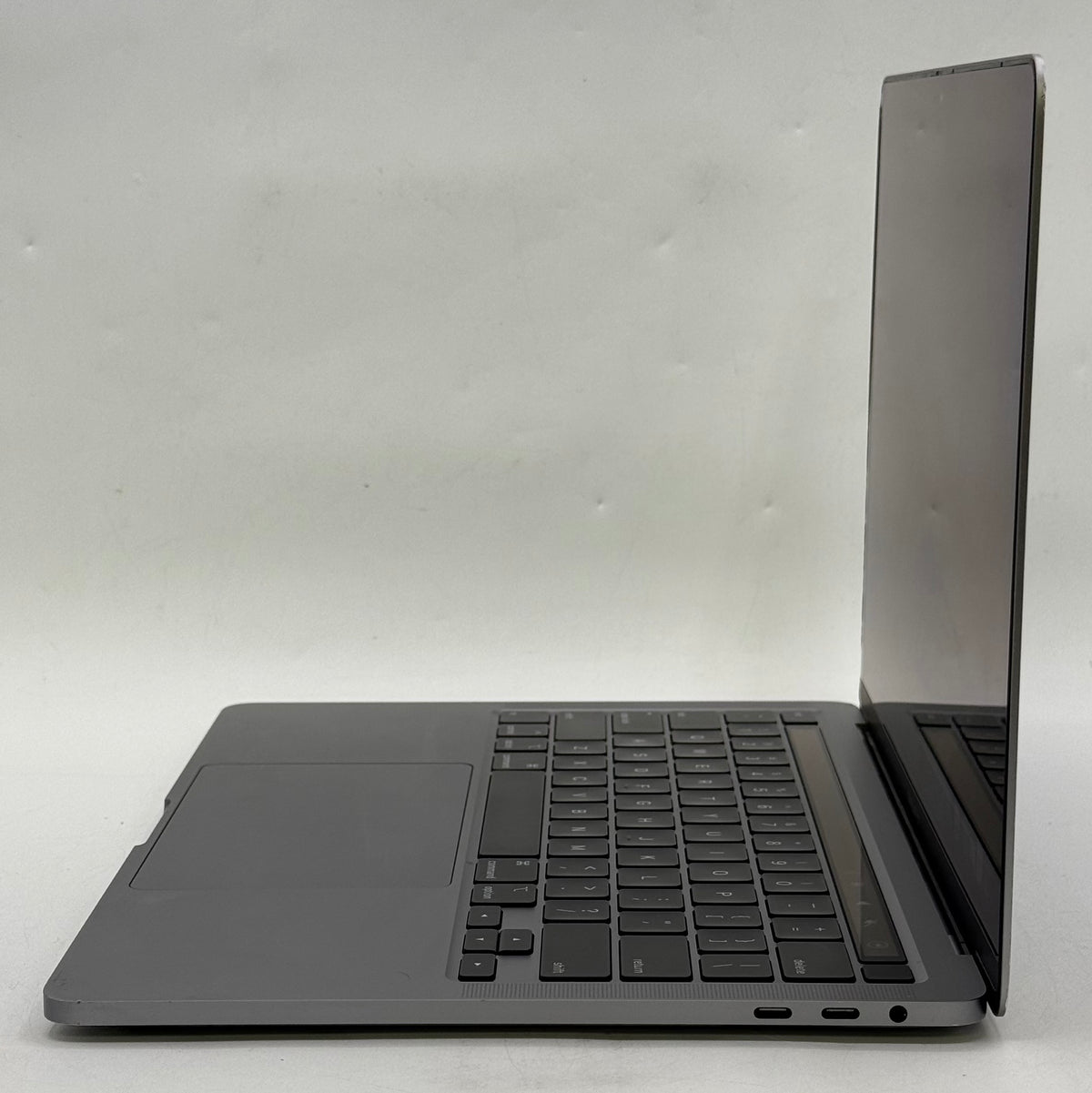 2020 Apple MacBook Pro 13.3" i5 2.0GHz 16GB RAM 512GB SSD A2251