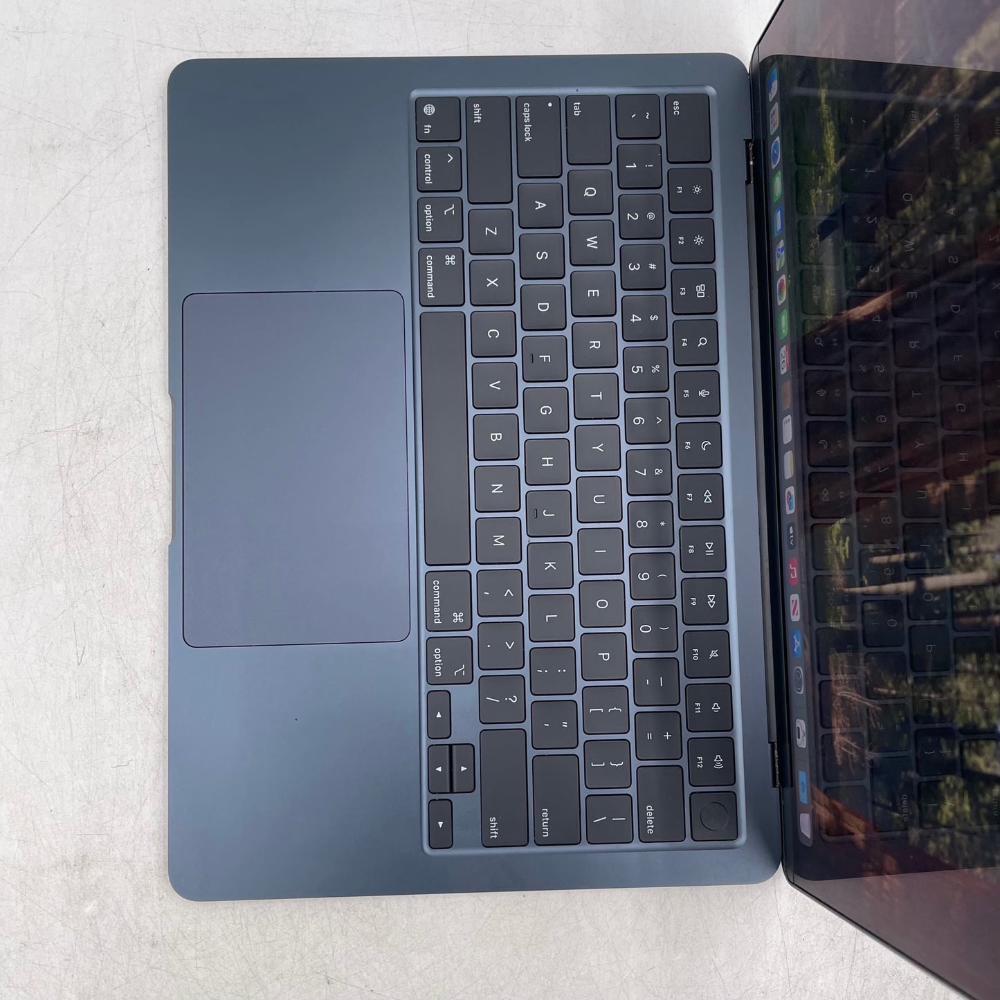 2025 Apple MacBook Air 13.6" M4 8C GPU 4.5GHz 16GB RAM 256GB SSD A3240