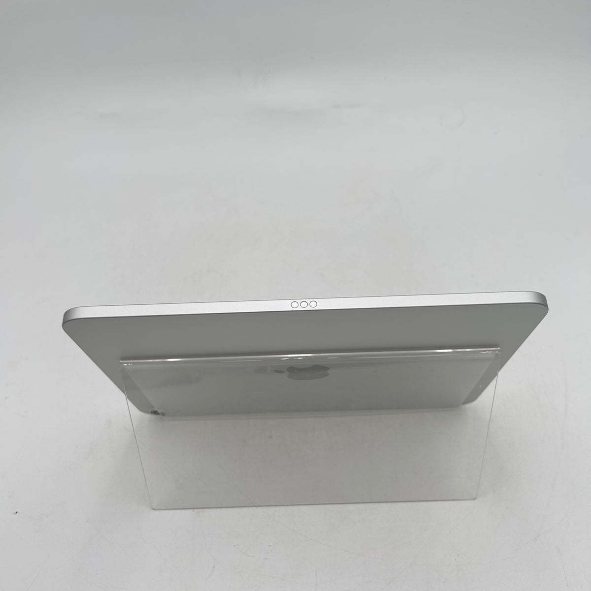 WiFi Only Apple iPad 11" (A16) 128GB Silver MD3Y4LL/A
