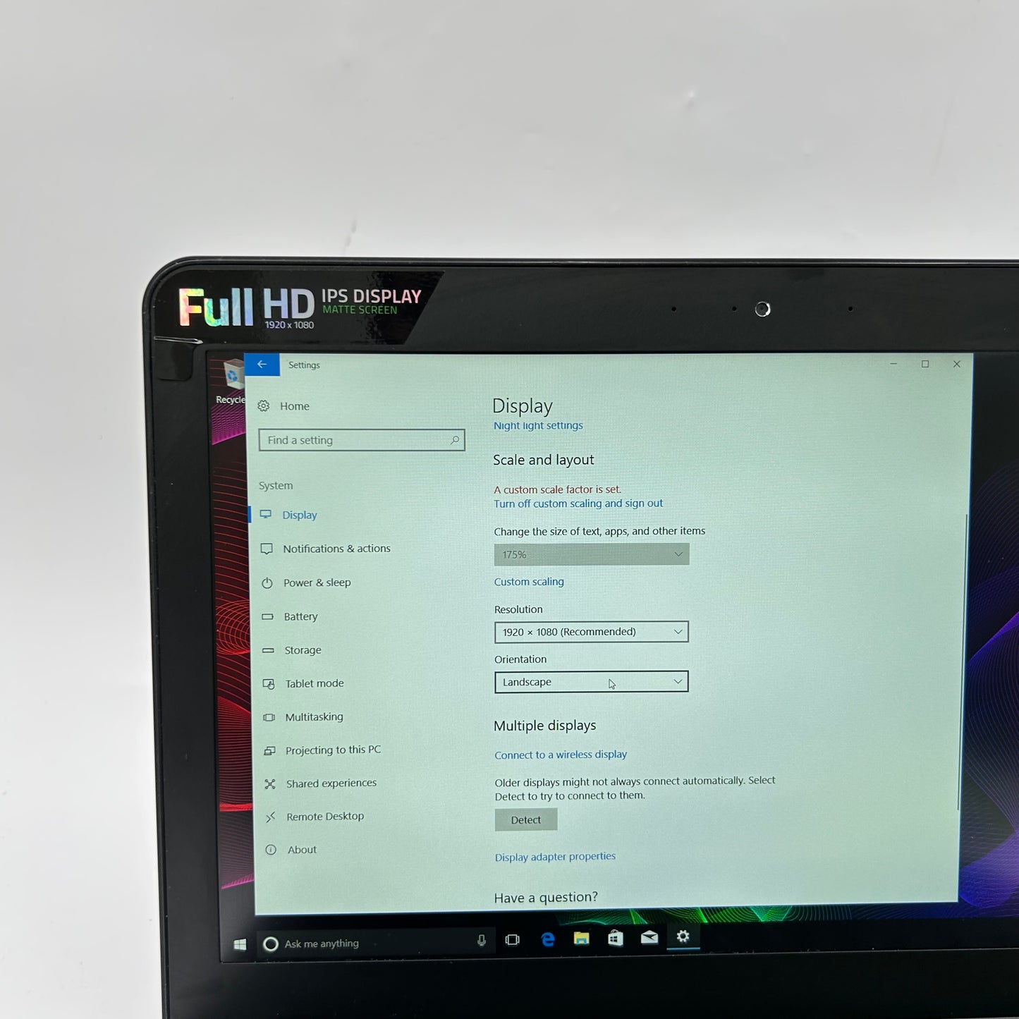 Razer Blade 14 RZ09-01953E71 14" i7-7700HQ 16GB RAM 256GB SSD GeForce GTX 1060