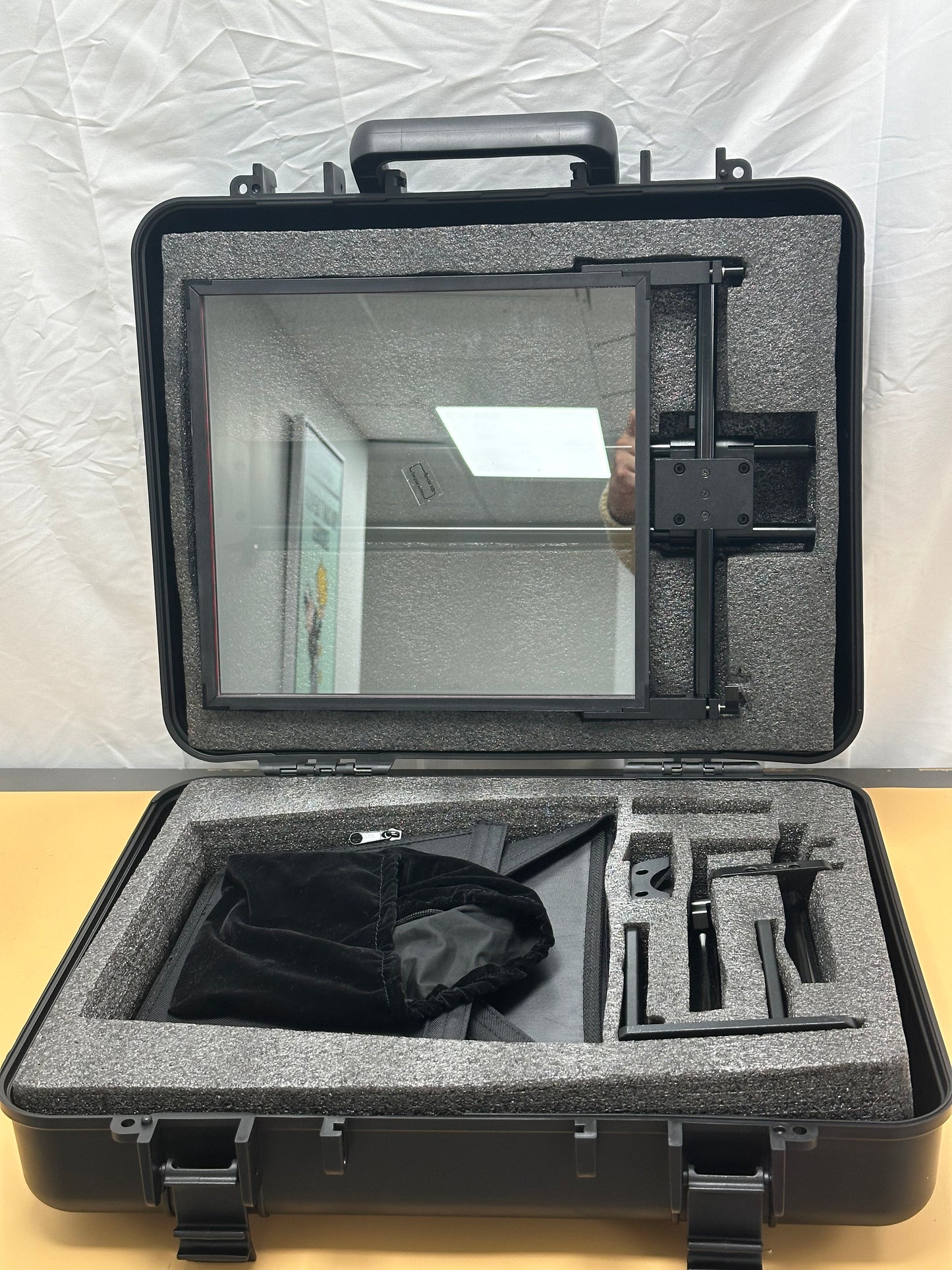 Glide Gear TMP 750 Pro series tablet teleprompter 8965 PayMore Chelsea