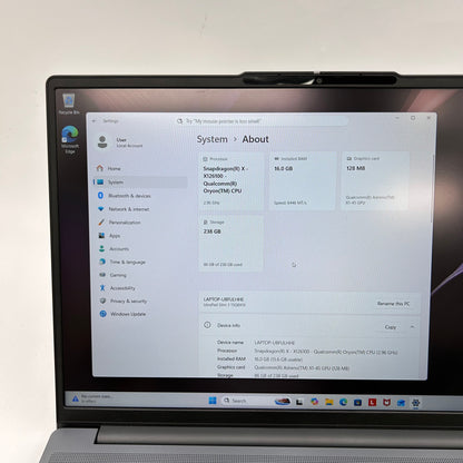 Lenovo IdeaPad Slim 3 15Q8X10 15.3 Snapdragon X  2.9GHz 16GB RAM 256GB SSD