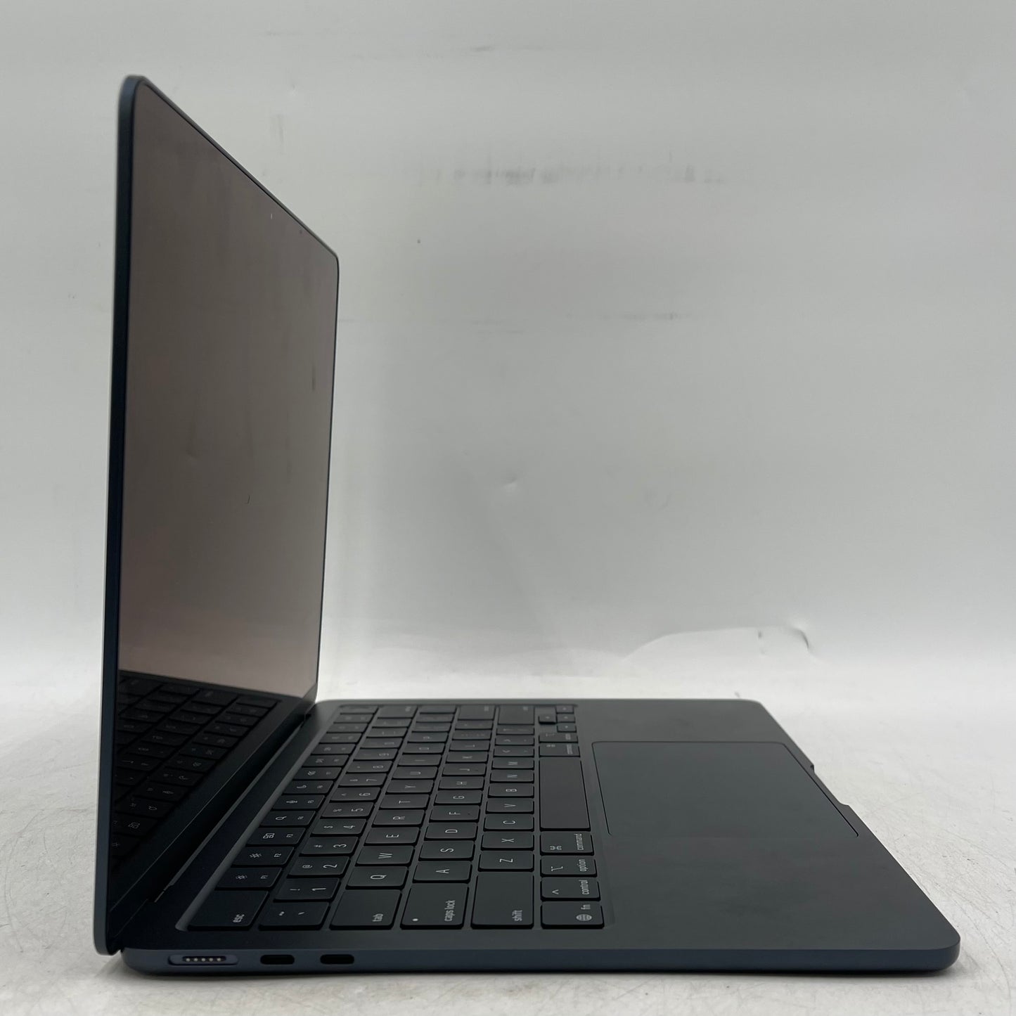 2025 Apple MacBook Air 13.6" M4 8C GPU 4.5GHz 16GB RAM 256GB SSD A3240