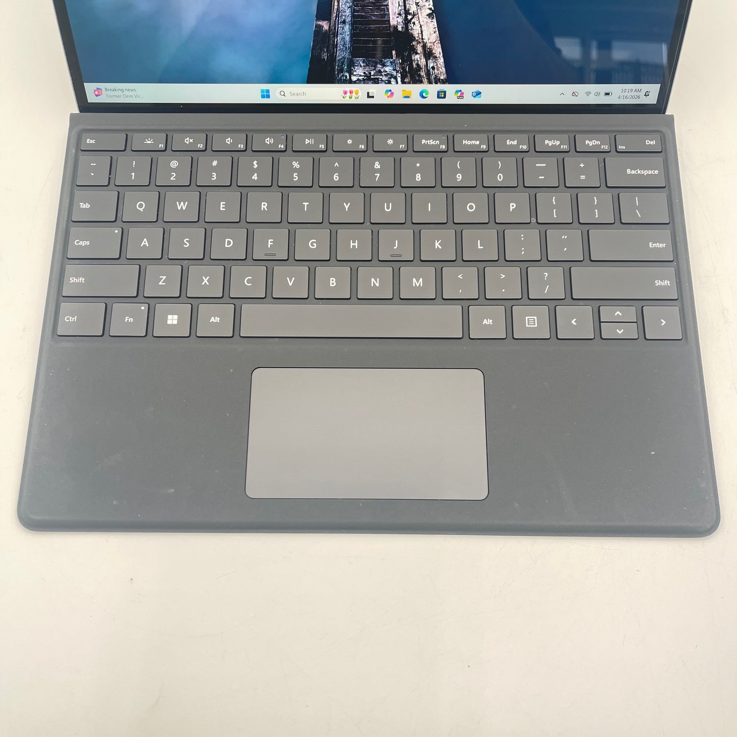 Microsoft Surface Pro 9 2038 13" i5-1235U 2.5GHz 16GB RAM 256GB SSD
