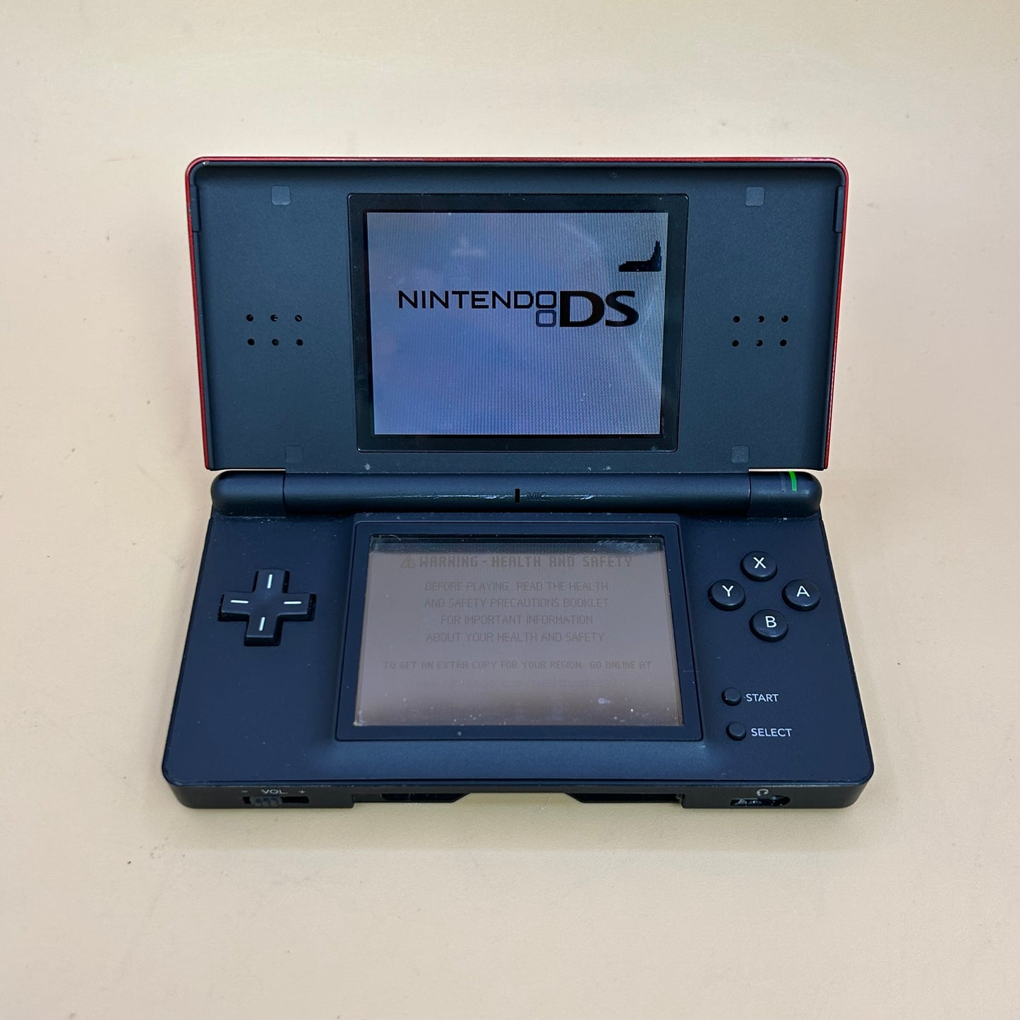 USG-001  (Nintendo DS  Lite,  )