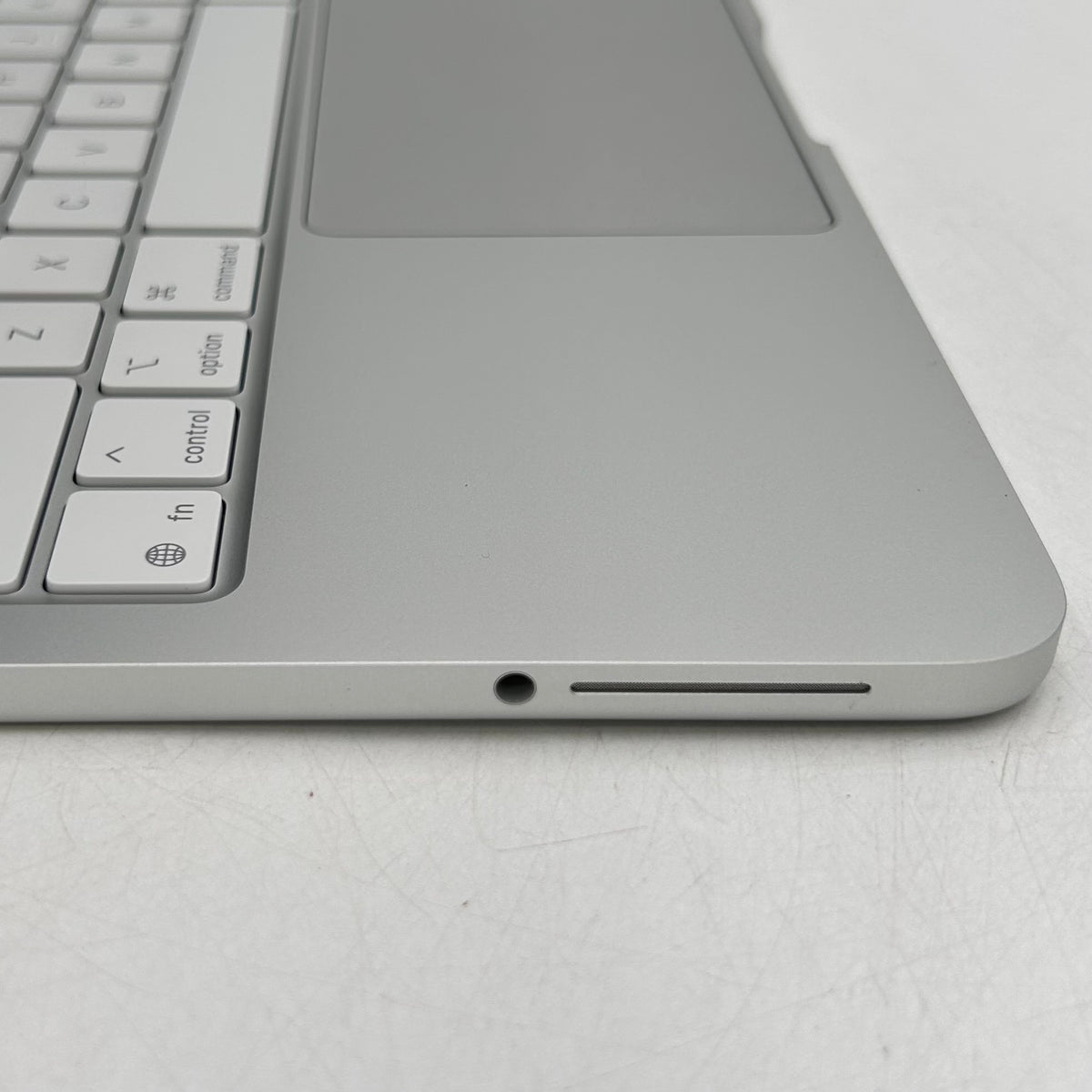 2026 Apple MacBook Neo 13" A18 Pro 5C GPU 4.0GHz 8GB RAM 256GB SSD MHFA4LL/A