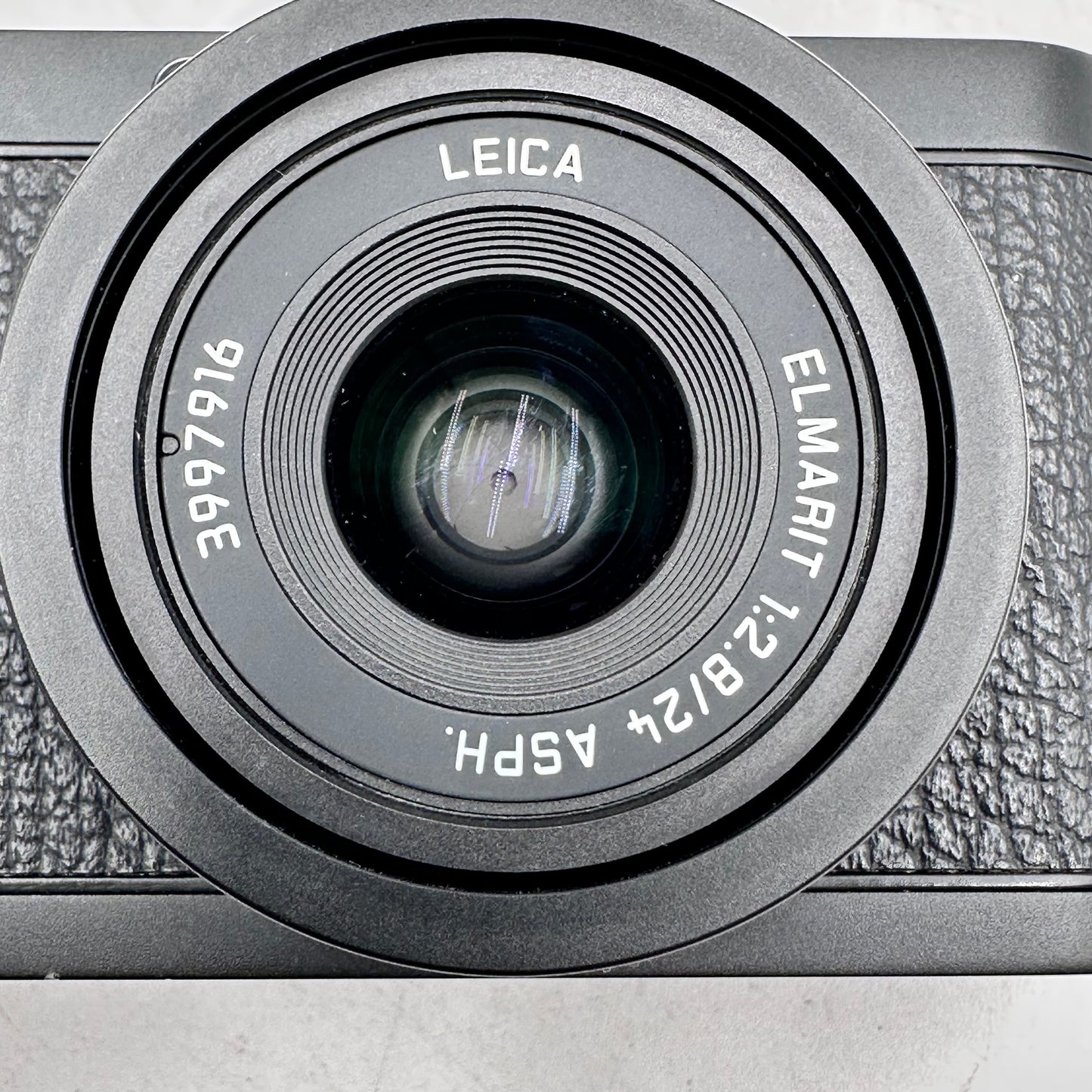 Leica X1 18420 12.2MP Compact Digital Camera READ