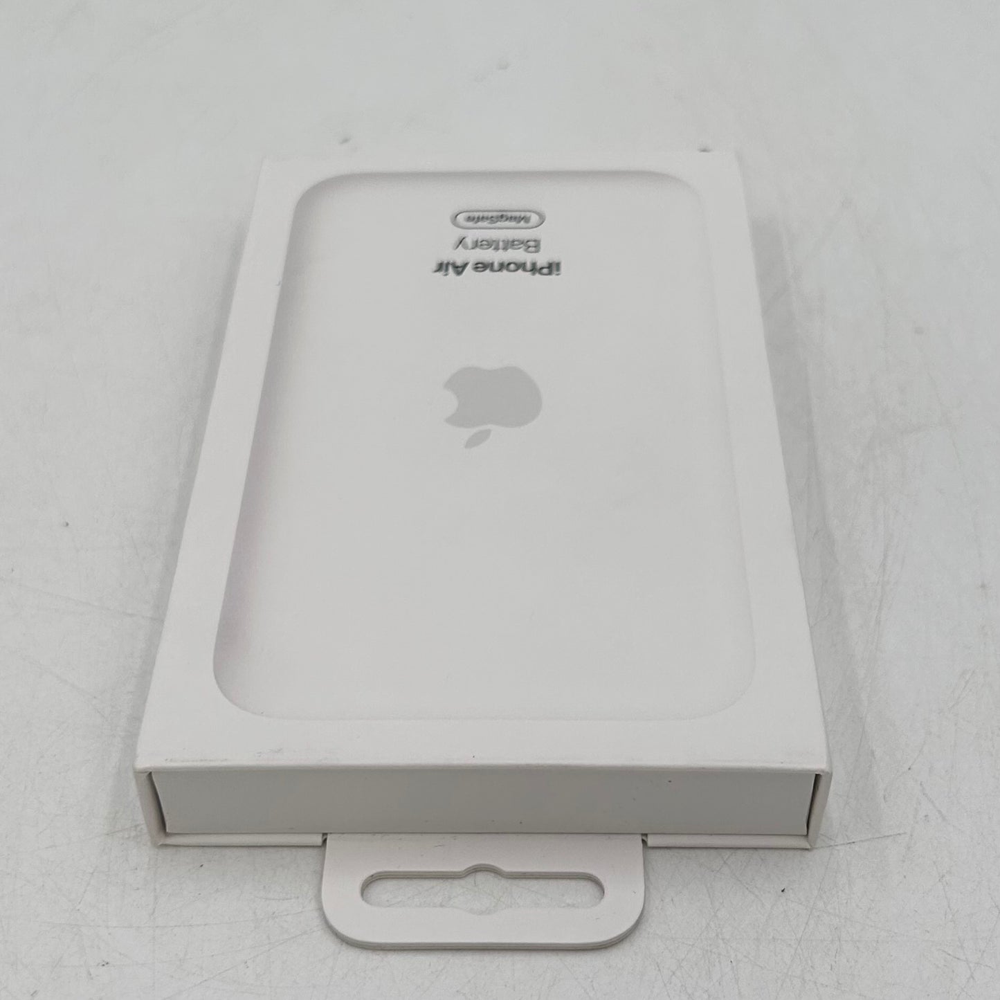 New Apple MagSafe Battery Pack White MGPGRAM/A MagSafe Battery