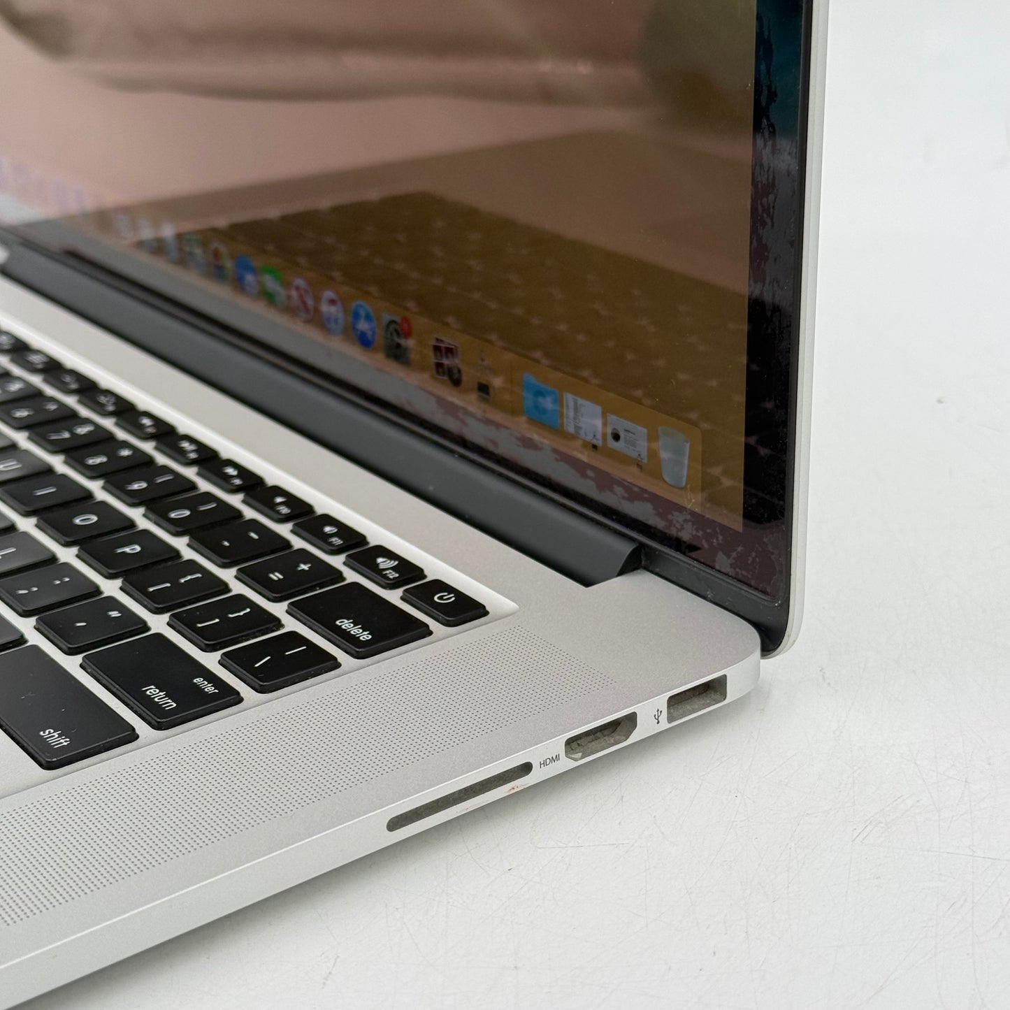 2015 Apple MacBook Pro 15" i7 2.8GHz 16GB RAM 1TB SSD Silver A1398
