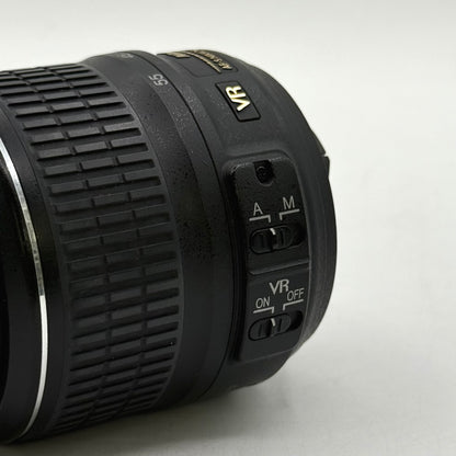 Nikon AF-S DX NIKKOR 18-55mm f/3.5-5.6 DX VR Standard Zoom Lens For F-Mount