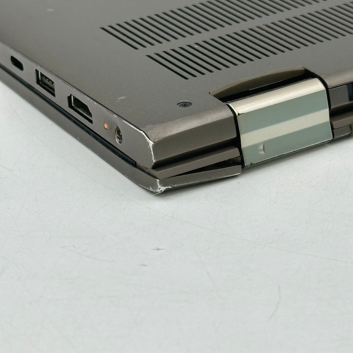 Dell Inspiron 7405 14" Ryzen 5 4500U 2.3GHz 8GB RAM 256GB SSD