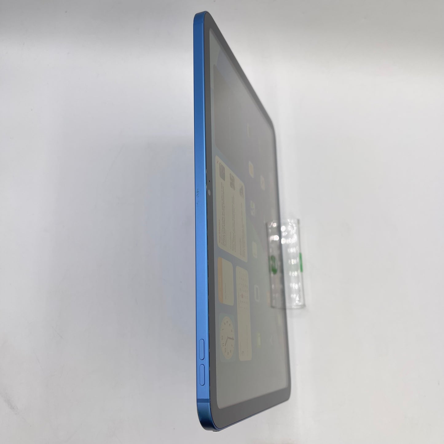 Unlocked Apple iPad 11" (A16) 128GB Blue MD7G4LL/A