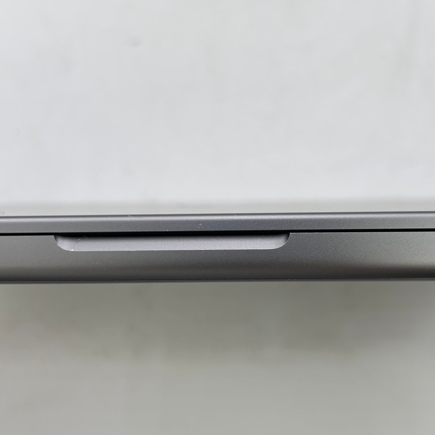2021 Apple MacBook Pro 16" M1 Pro 16C GPU 3.2GHz 16GB RAM 512GB SSD A2485
