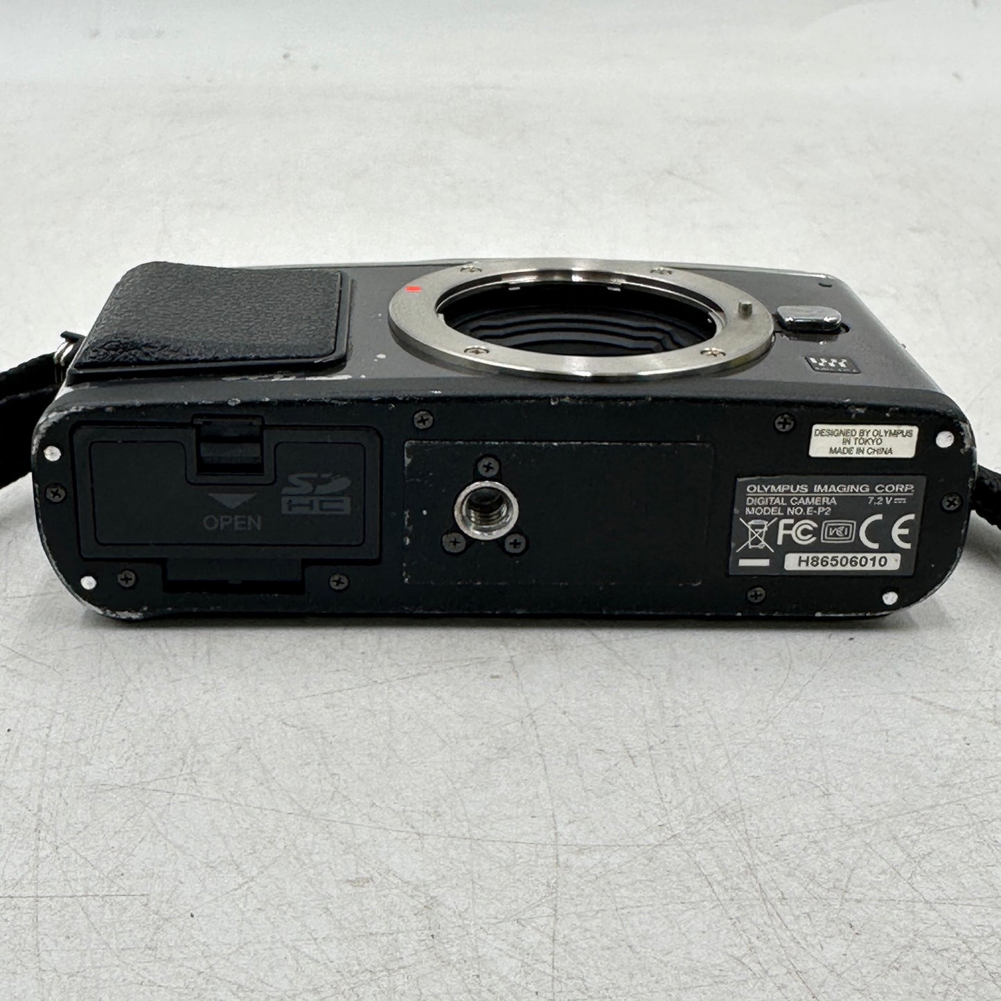 Olympus Pen E-P2 12.3MP Micro-FourThirds Mirrorless Camera 28460 SC READ