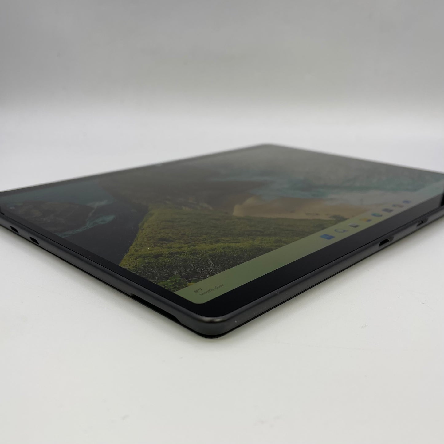 Microsoft Surface Pro 10 2079 Core Ultra 5 135H 2.1GHz 16GB RAM 256GB SSD