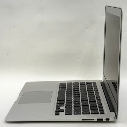 2017 Apple MacBook Air 13.3" i5 1.8GHz 8GB RAM 128GB SSD Silver A1466